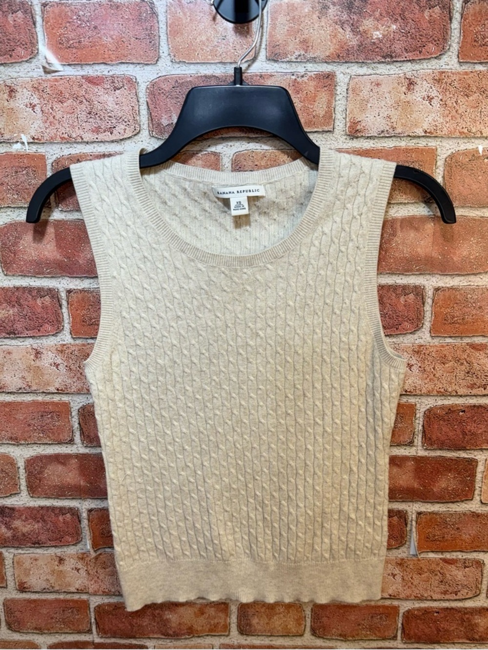 Cream Cable-Knit Sleeveless crewneck old money preppy summer Sweater sz XS